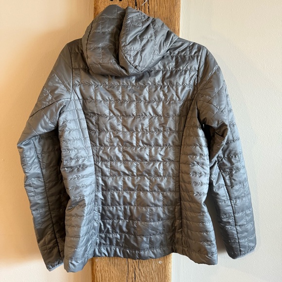 NWT Patagonia Women’s Nano Puff Hoody - Feather Gray Sz Small - Picture 9 of 10